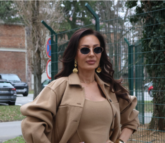 CECA ODUŠEVILA DJEVOJAČKOM LINIJOM! Mnogim uljepšala dan ovom fotografijom.