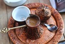 Balkan bez pauze: Zašto kafa kod nas traje satima, a u svijetu pet minuta?