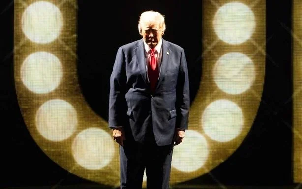 Totalna konfuzija u Vašingtonu: Donald Trump zbunio sopstvenu administraciju oko politike prema Iran