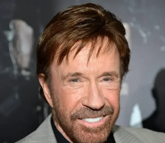 Chuck Norris nije otišao — samo je odlučio da svijet pokuša bez njega
