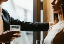 Skriveni osećaji između mene i sina moje drugarice: Priča koja je sve iznenadila!