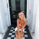 Spavala sa 300 partnera za godinu dana — a onda je zazvonio telefon: očev poziv koji joj je promenio sve!