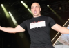 BALKAN SE TRESE! Desingerica uradio ono što niko nije smio: „PALA JE PRVA KRV!“ – Obezbjeđenje u panici, publika u transu! (FOTO)