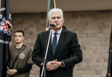 ČOVIĆ PREKINUO ŠUTNJU NAKON SKANDALA U MOSTARU: Oštro reagovao na sramno skandiranje navijača