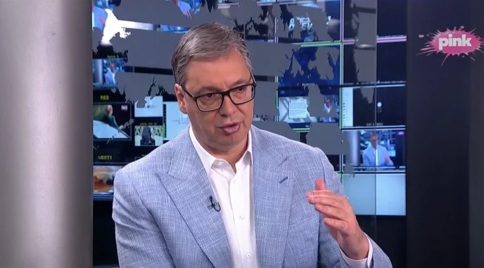 VELIKE VESTI IZ VLADI: Plate i penzije uskoro rastu – Vučić otkrio detalje!