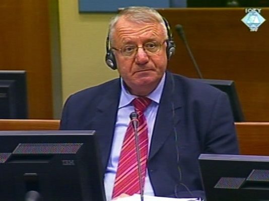 ŠEŠELJ RAZOTKRIO ŠOKANTNE TAJNE: “Orgije, droga i kupleraji pod okriljem obrazovanja!”