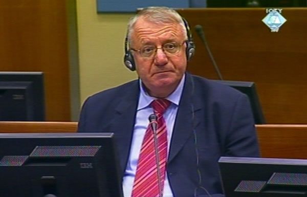 ŠEŠELJ RAZOTKRIO ŠOKANTNE TAJNE: “Orgije, droga i kupleraji pod okriljem obrazovanja!”