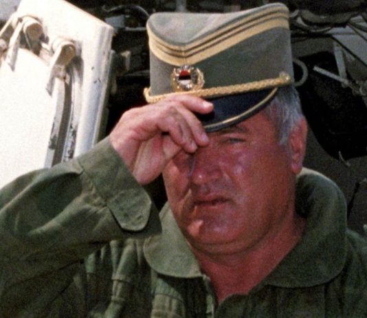 REGION NA NOGAMA! Isplivao tajni transkript iz Haga koji ruši SVE: „KUCAN JE POSLJEDNJI ČAS…“ – Ratko Mladić u tajnosti poslao poruku koja je zapalila Balkan! (FOTO)