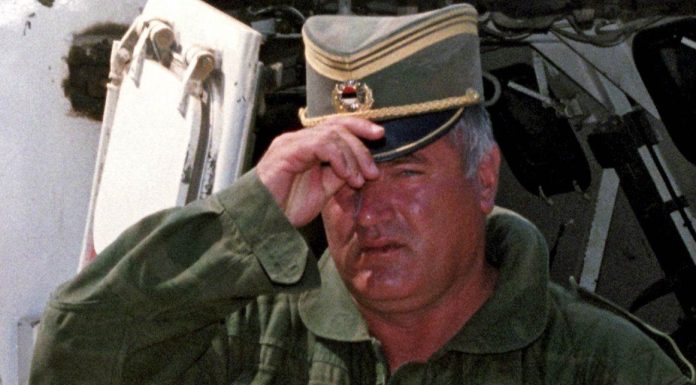 REGION NA NOGAMA! Isplivao tajni transkript iz Haga koji ruši SVE: „KUCAN JE POSLJEDNJI ČAS…“ – Ratko Mladić u tajnosti poslao poruku koja je zapalila Balkan! (FOTO)