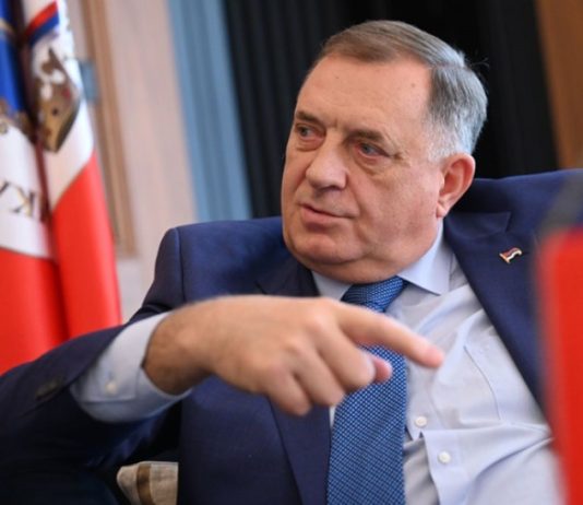 **Dodik dao veliko obećanje pred izbore: „Plata u RS-u ide na 1.200 eura!“**