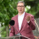 Vučić demantovao da su njegov brat i otac omogućili da Pojas Presvete Bogorodice stigne u Srbiju i da je država platila milion eura